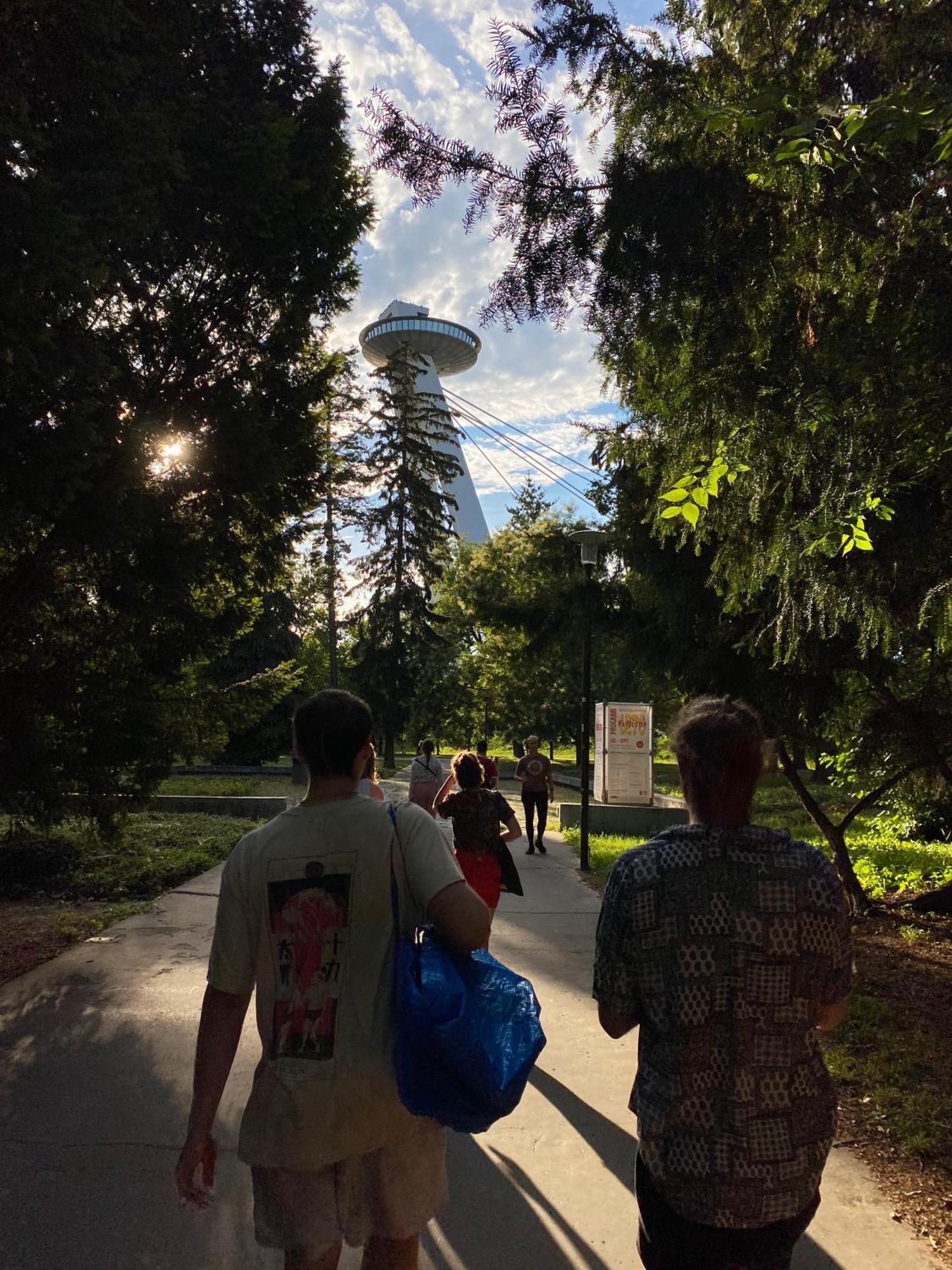 Urban Elephants Hostel ブラチスラヴァ エクステリア 写真